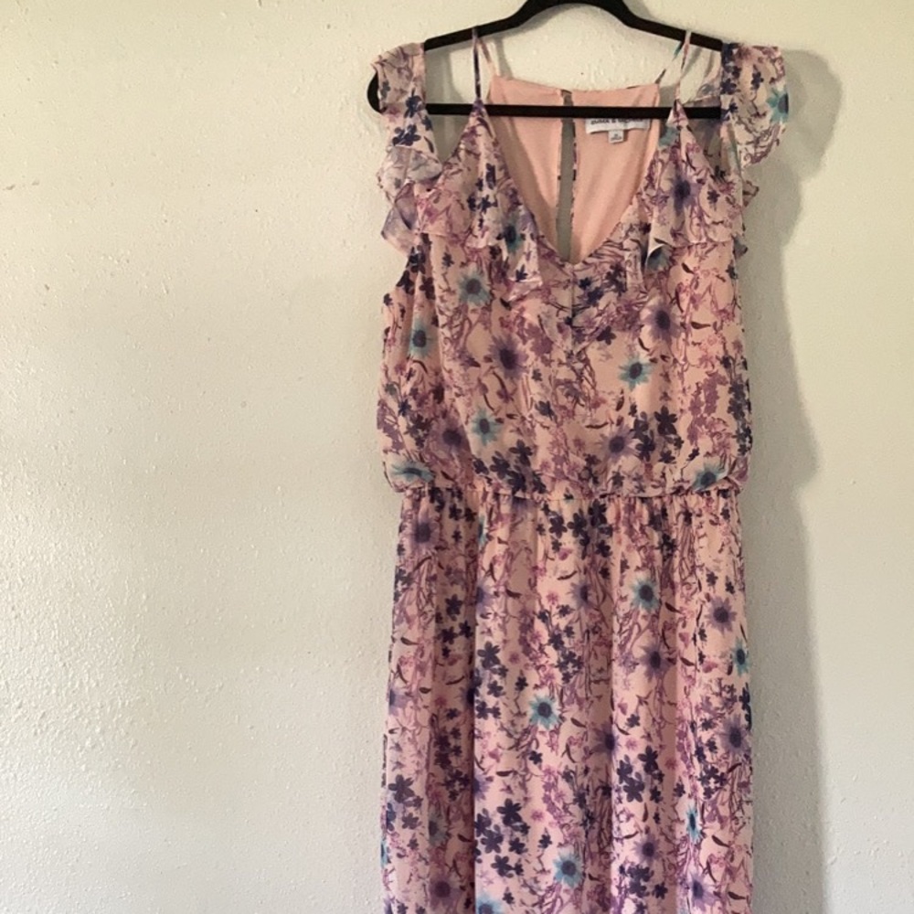 Emma & Michelle Maxi Cold Shoulder Floral Ruffle